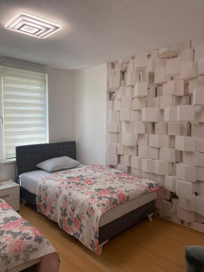Apartman Citylux Bihać Eksteriør billede