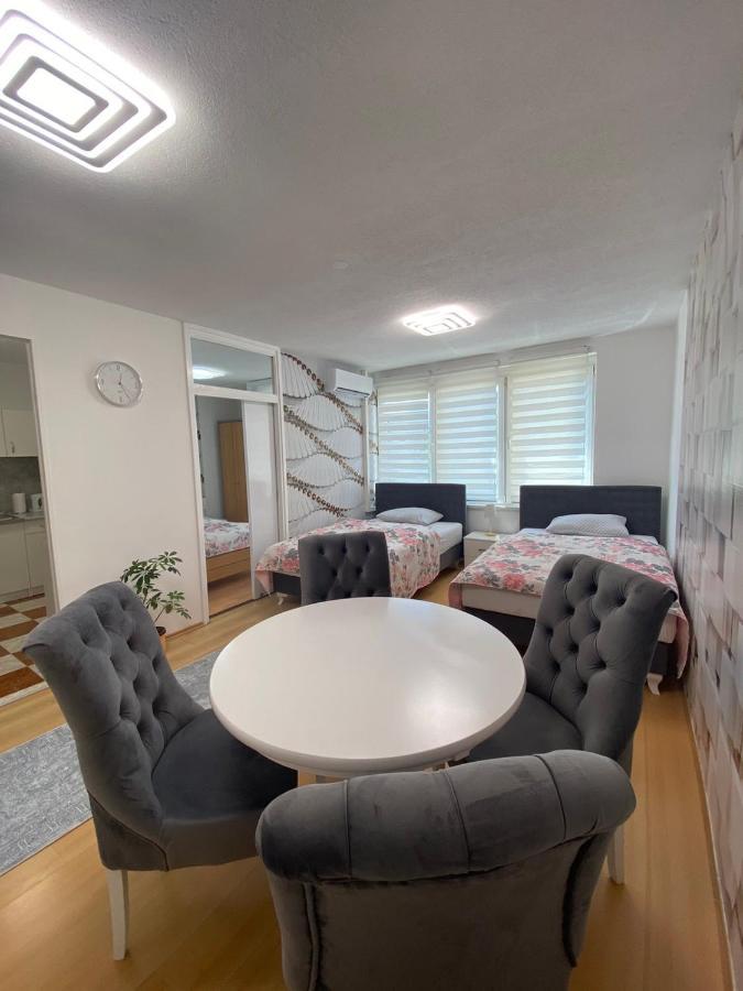 Apartman Citylux Bihać Eksteriør billede